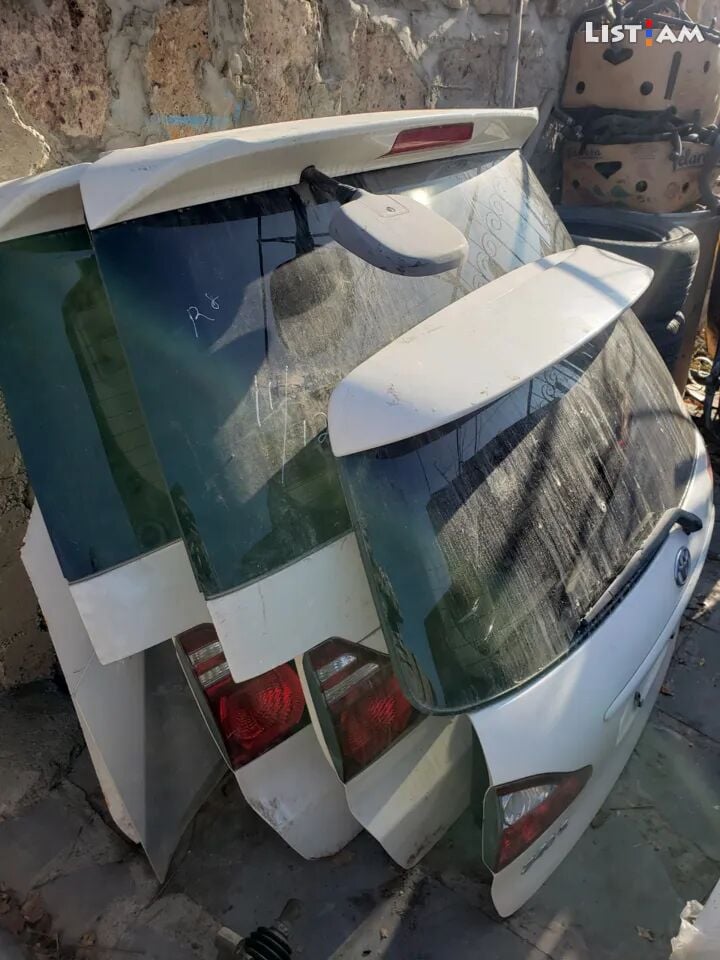 Toyota Alphard Ipsum