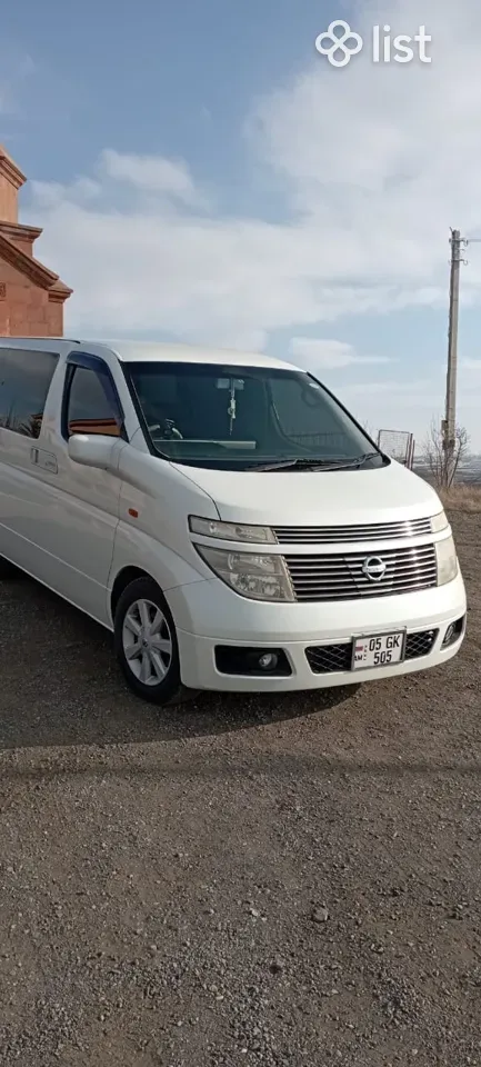 nissan elgrand e 52