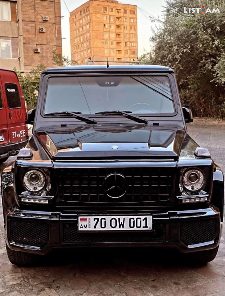 Mercedes G63 w221