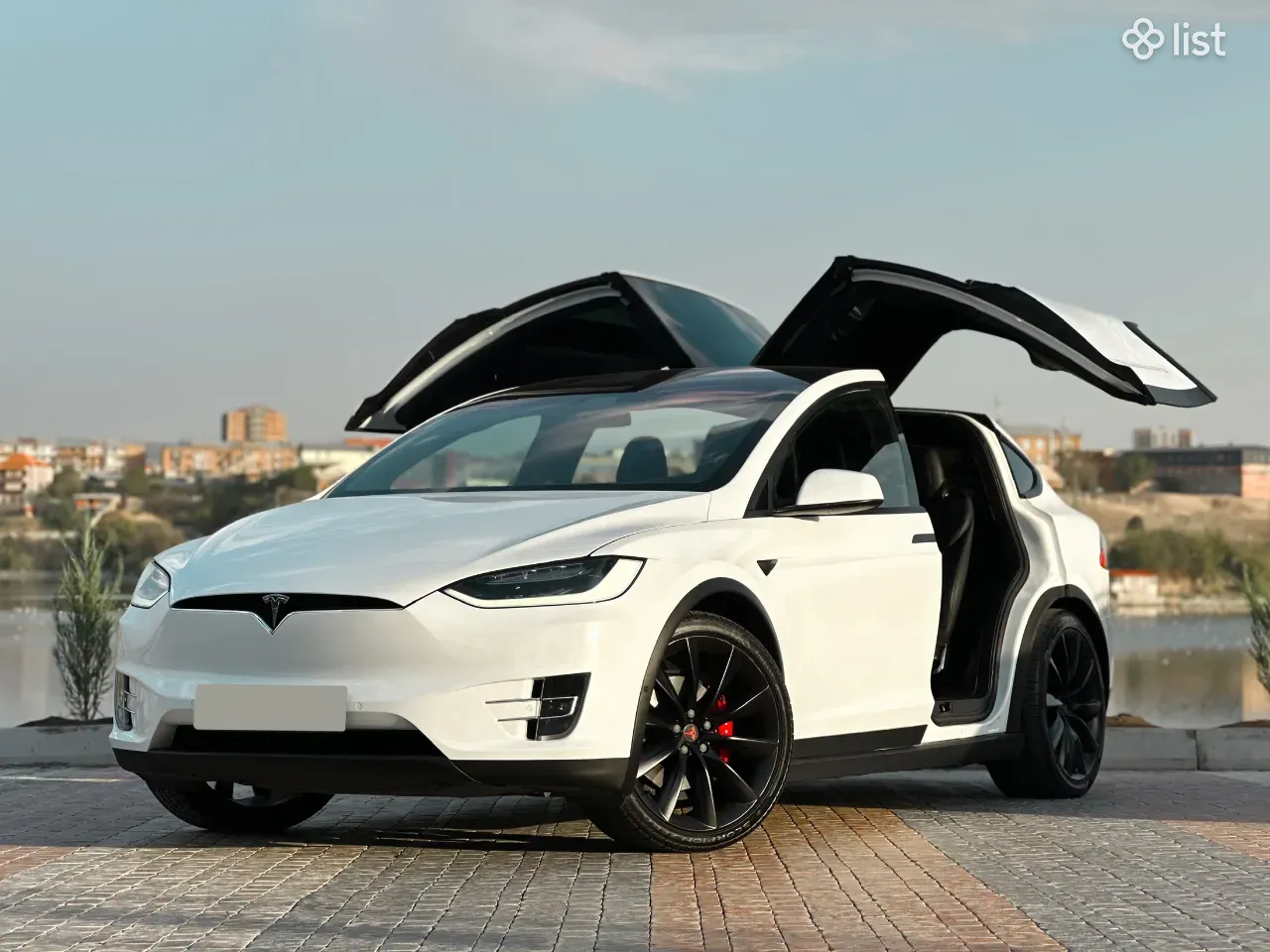 Tesla model x on sale km per charge