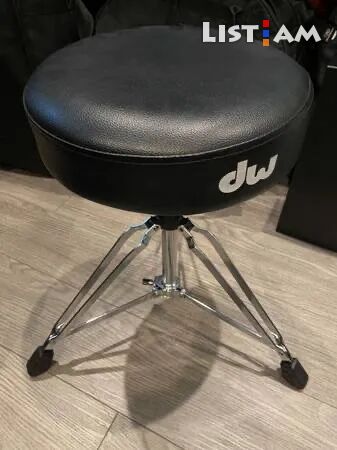 DW 3100 throne