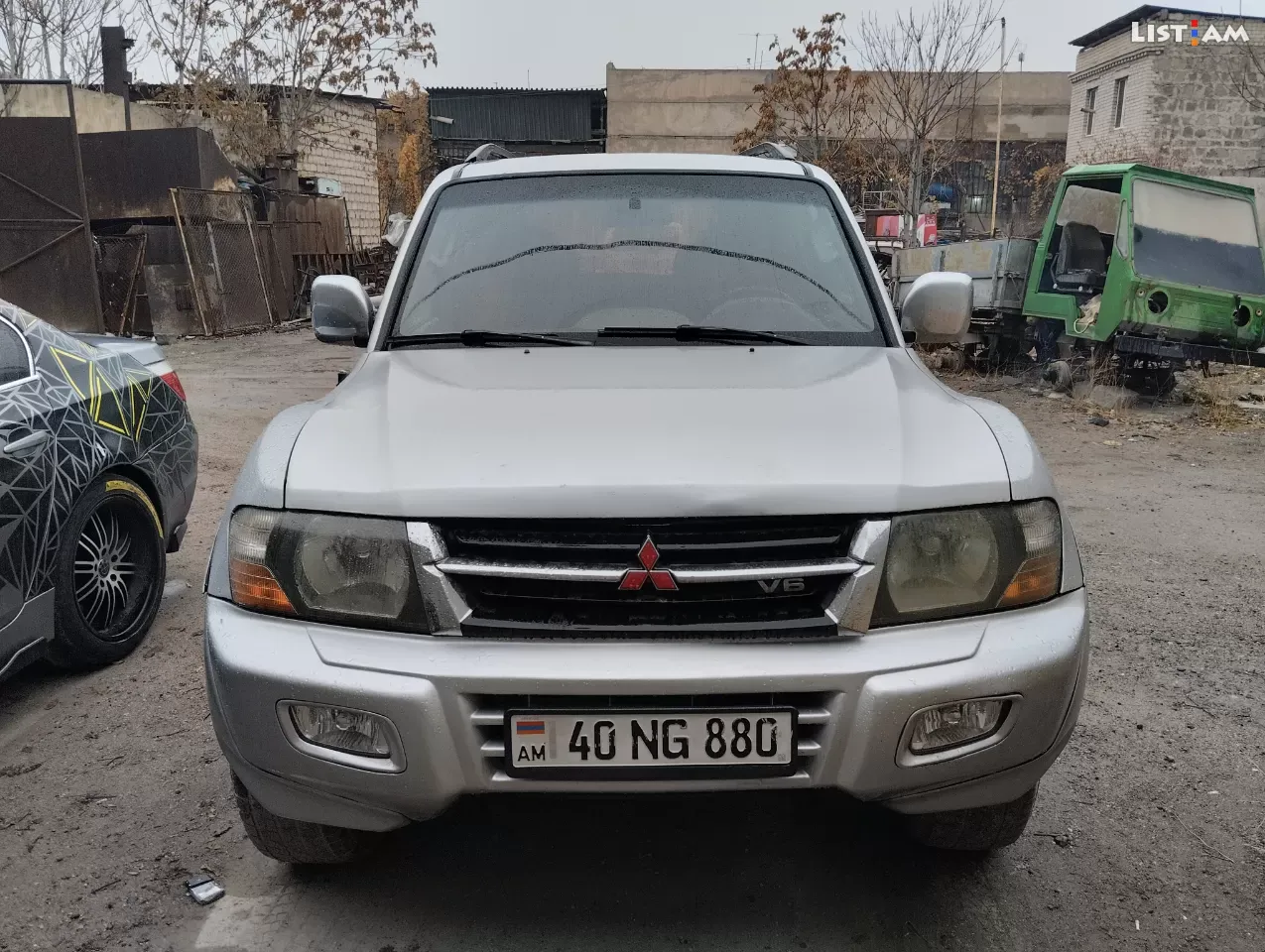 2003 Mitsubishi Montero