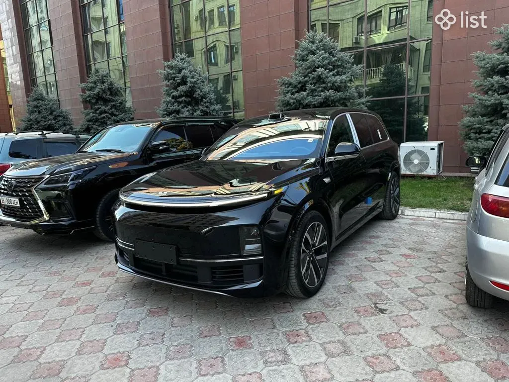 Li Auto Li Auto L9, 1.5 л., гибрид, полный привод, 2023 г. - Автомобили -  List.am