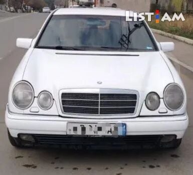 Mercedes-Benz 230,