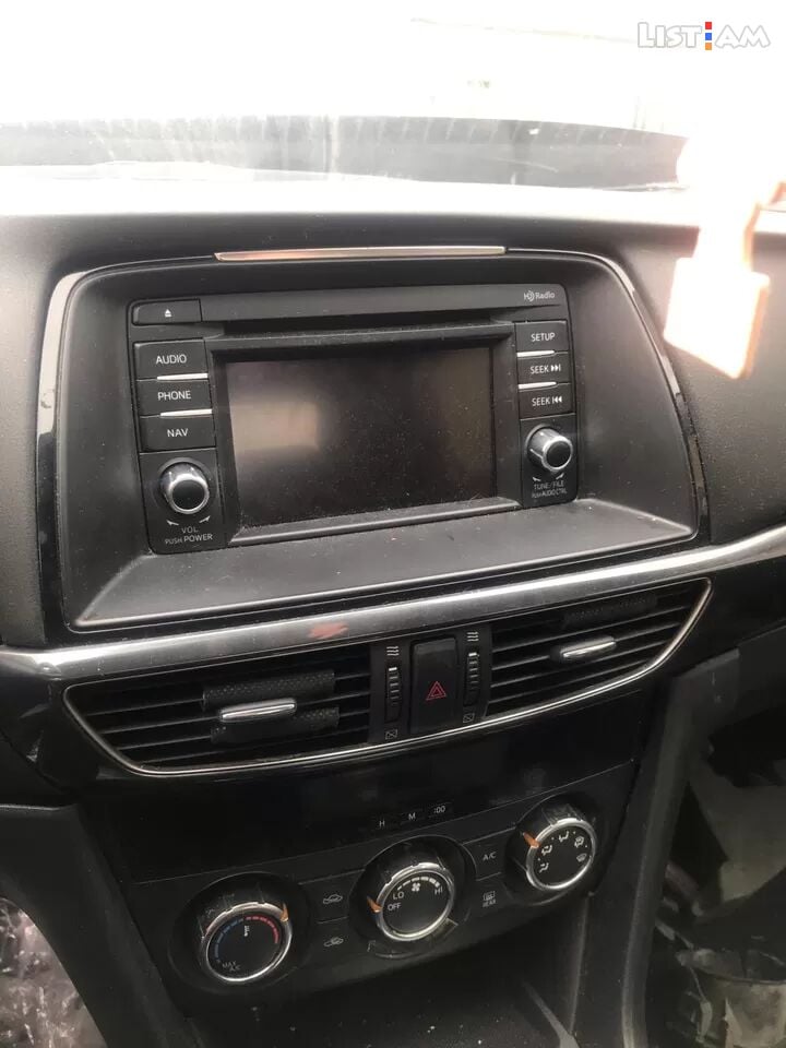 Mazda 6 monitor mag