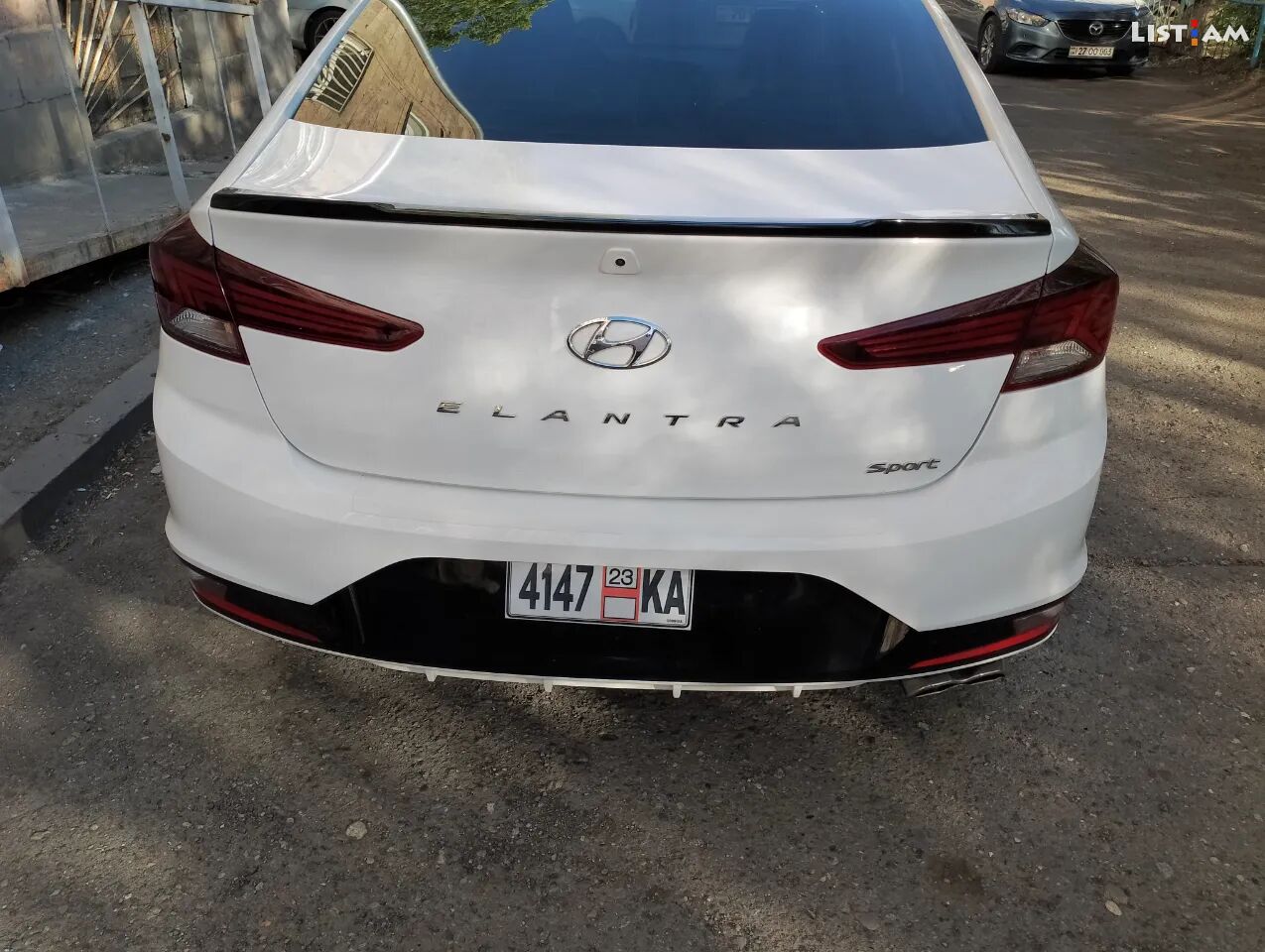 Hyundai Elantra, 1.6