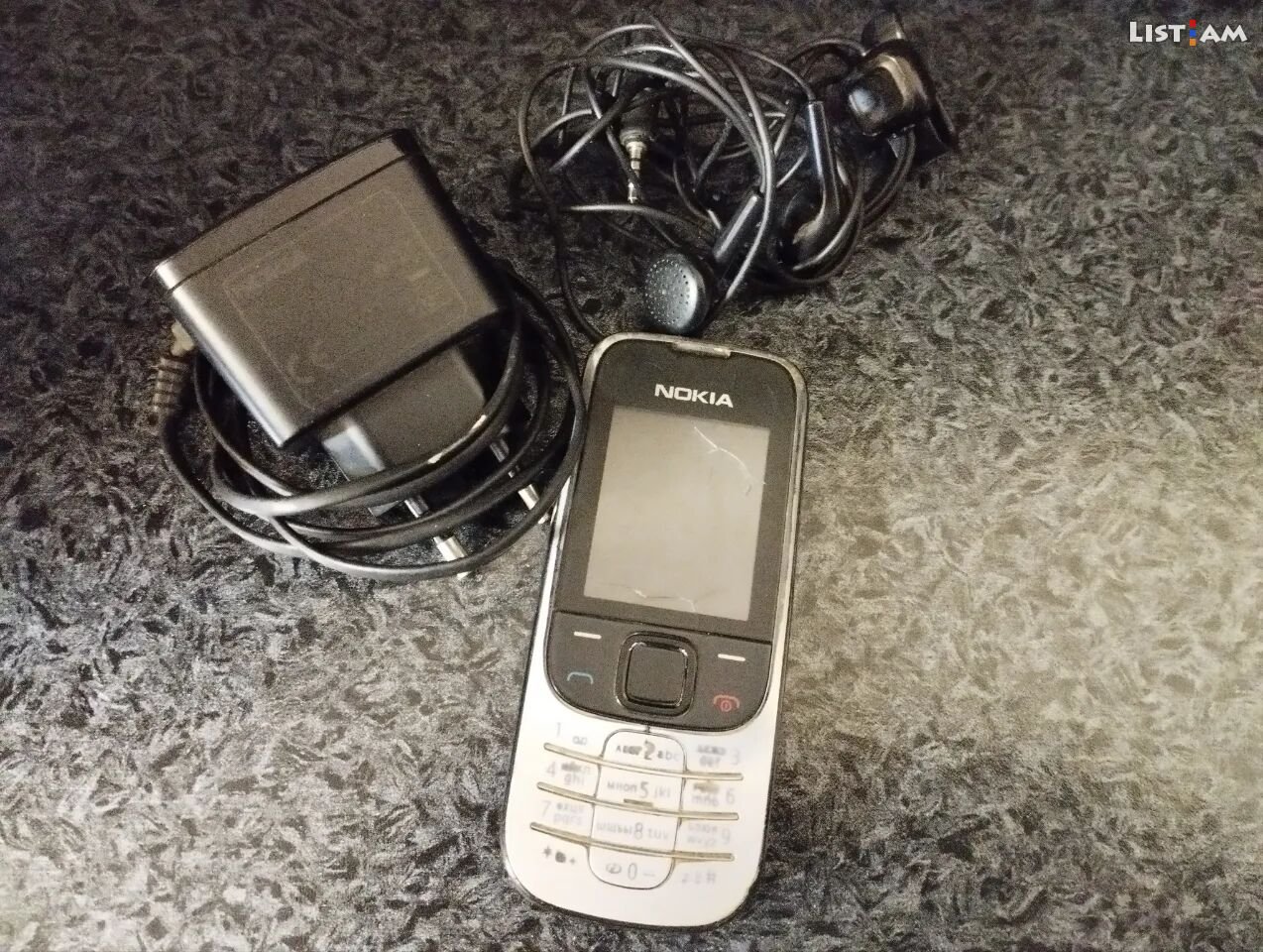Nokia 2330 classic,