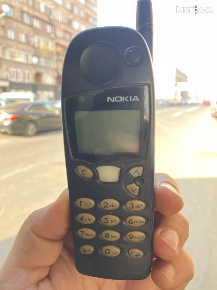 Nokia 5110, < 1 GB
