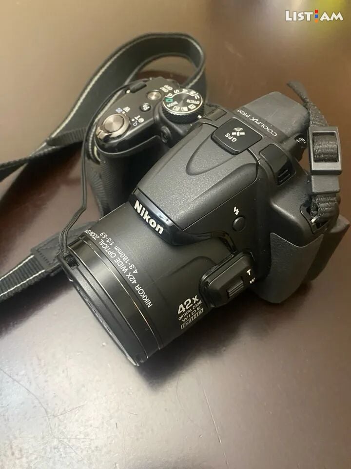 Nikon Coolpix PX 520