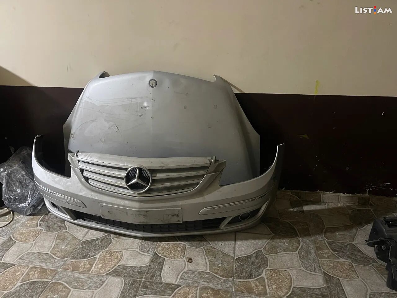 Mercedes b