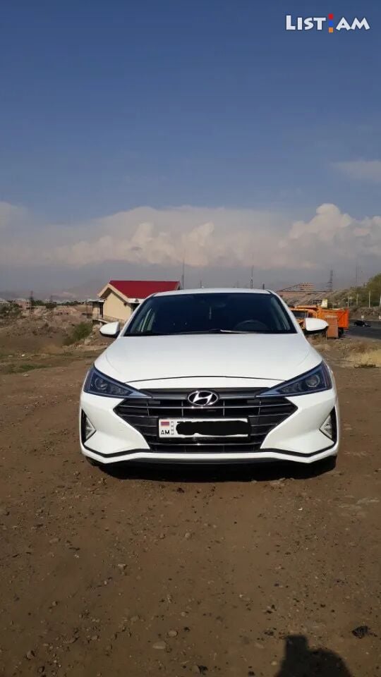 Hyundai Elantra, 2.0