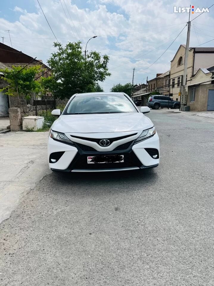 2018 Toyota Camry,