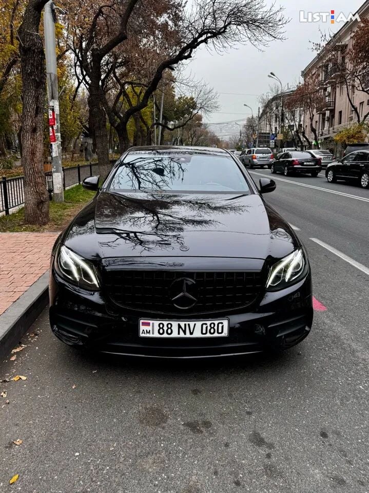 2017 Mercedes-Benz