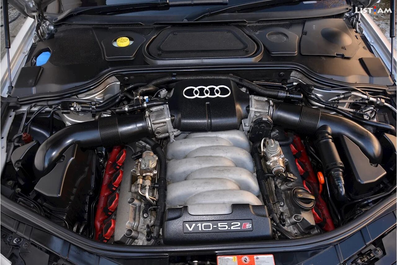 Audi s8 v10