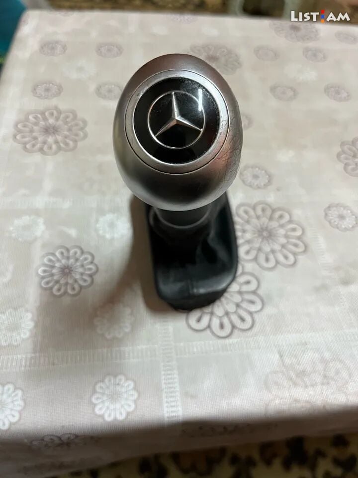 Mercedes-Benz C230