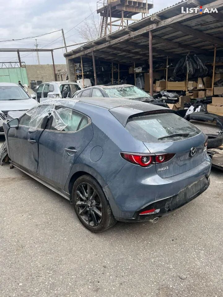 Mazda 3, 2022