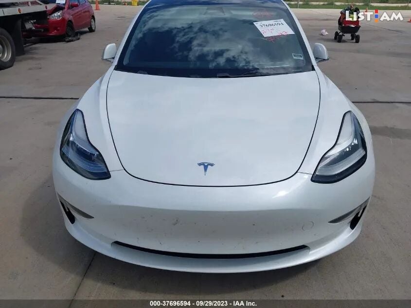 2019 Tesla Model 3,