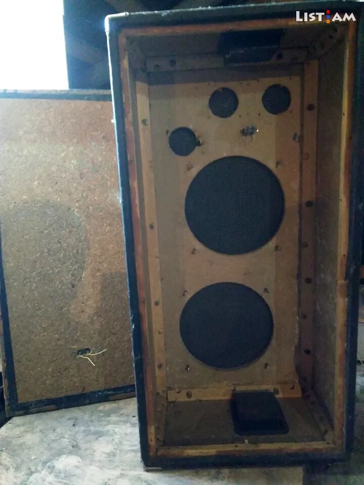Speaker box,
