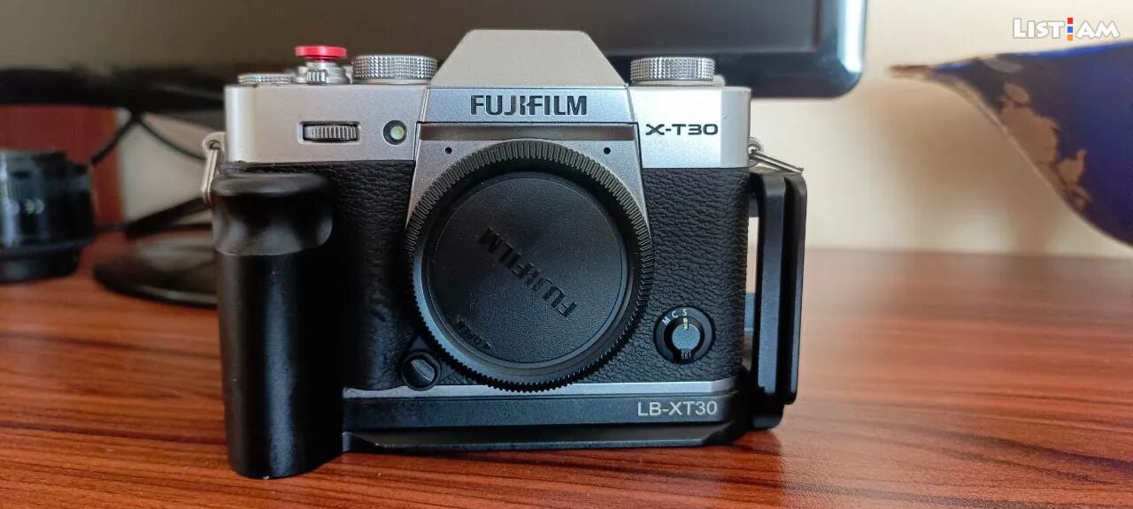 Fujifilm XT-30.