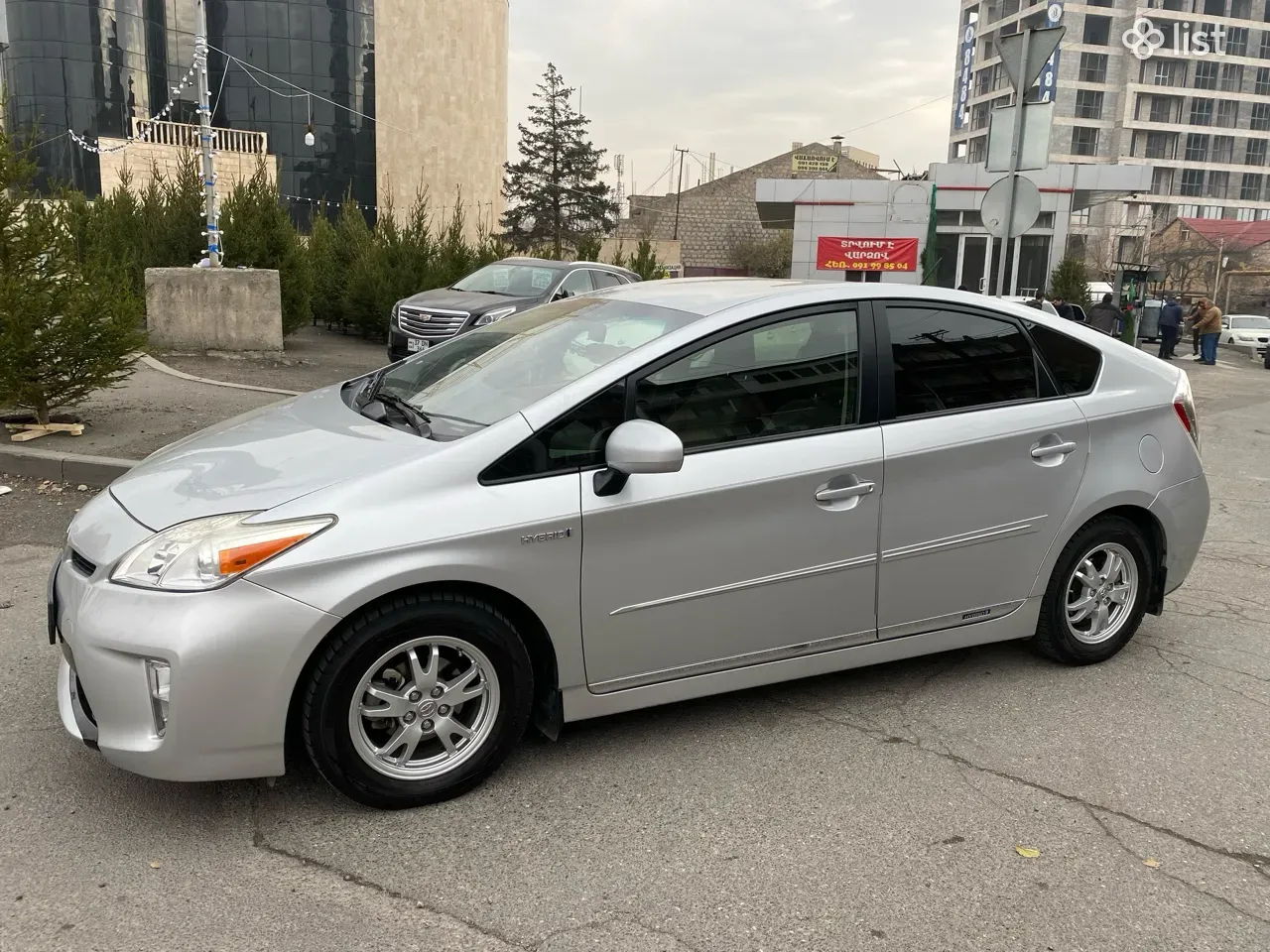 Toyota Prius, 1.8 լ, հիբրիդ, 2013 թ. - Ավտոմեքենաներ - List.am