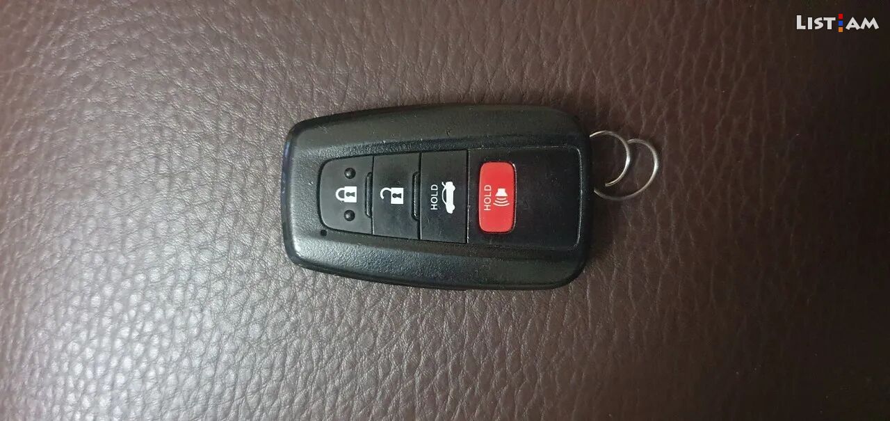 Toyota camry key