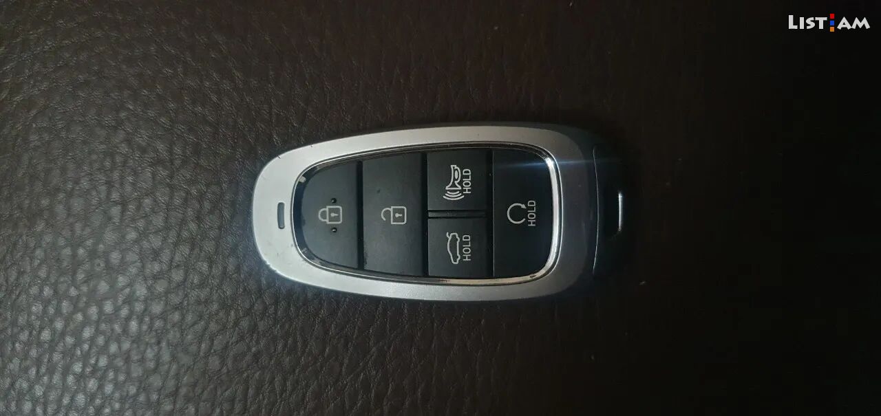 Hyundai sonata key