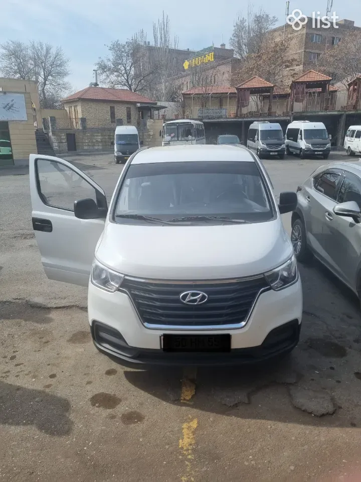 Hyundai H1, 2.4 л., 2019 г., газ - Автомобили - List.am