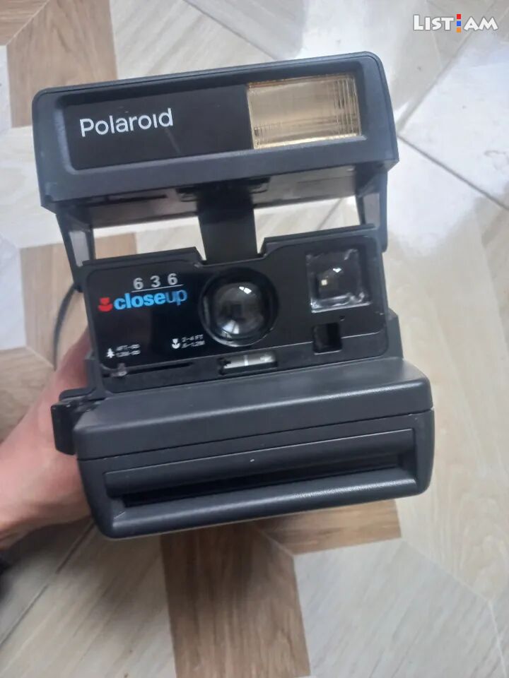 Polaroid 637 closeup