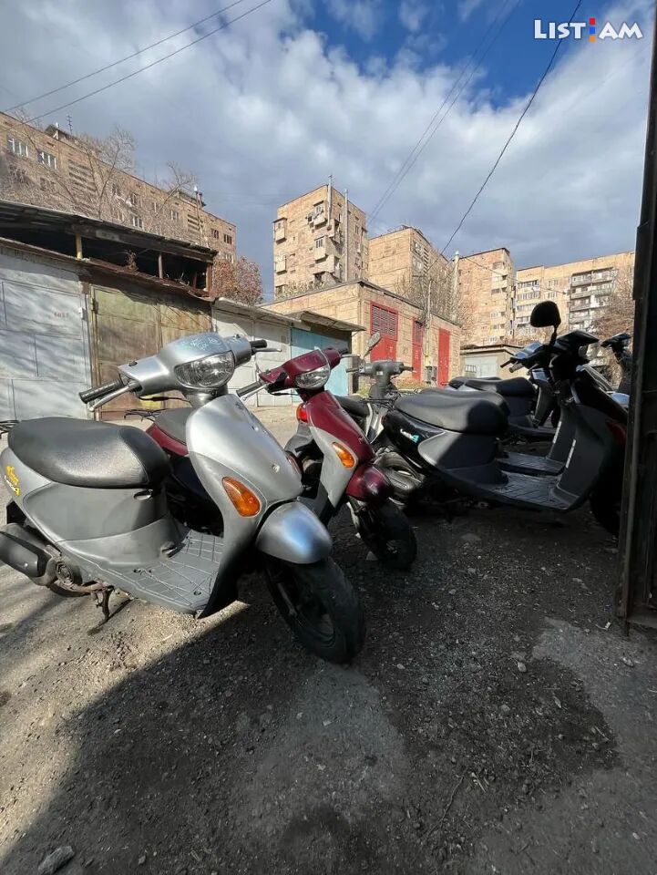 Yamaha jog 5 moped
