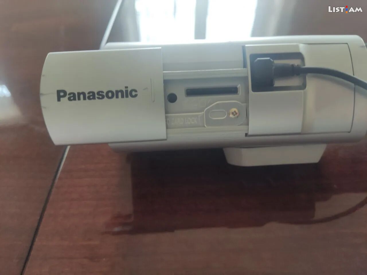 Panasonic WV-SP306e