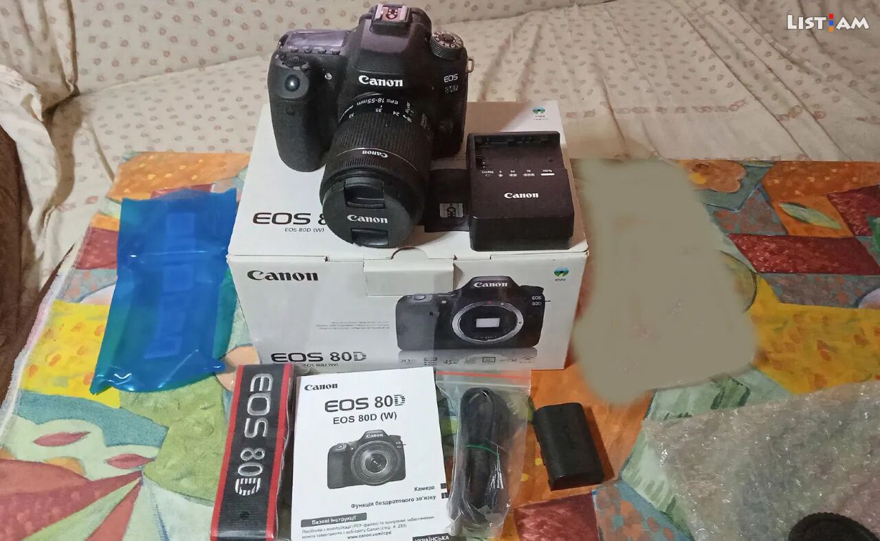 Canon EOS 80D 18 MP