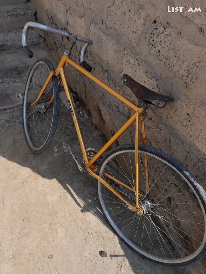 Հեծանիվ 28